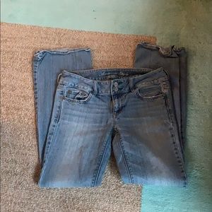 Light wash American Eagle jeans